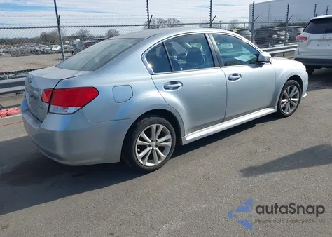 2013 Subaru Legacy 2.5I Premium z USA, uszkodzony, nr VIN 4S3BMCC60D3011891